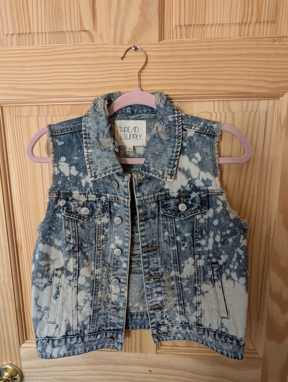 Thread & Supply Juniors L Acid-Wash Denim Distressed Vest - Blue